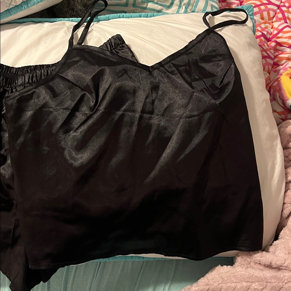 Pajama set! - Picture 2 of 4
